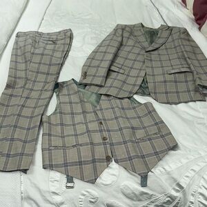 Romano luxury 3pc boys suit size 12